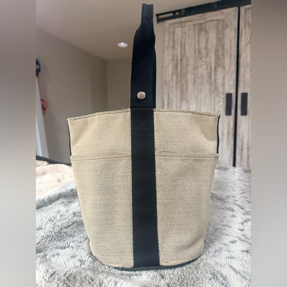Hermès Toile Saxo MM bucket bag